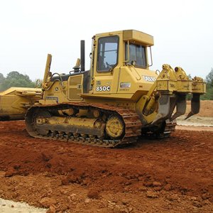 gravel hauling contractor